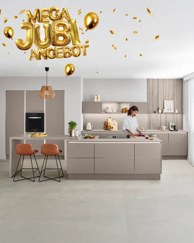 Moderne Küche mit Jubel-Angebot